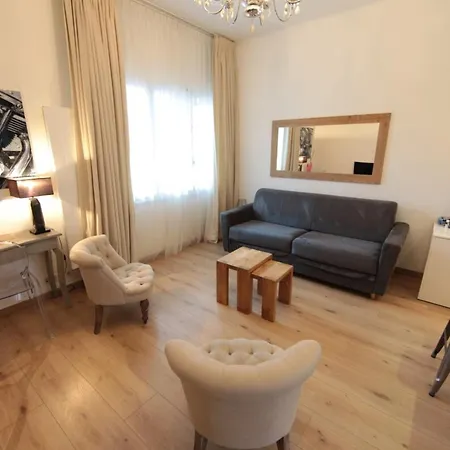 L'imperieux - Confortable Pres Du Apartmán *